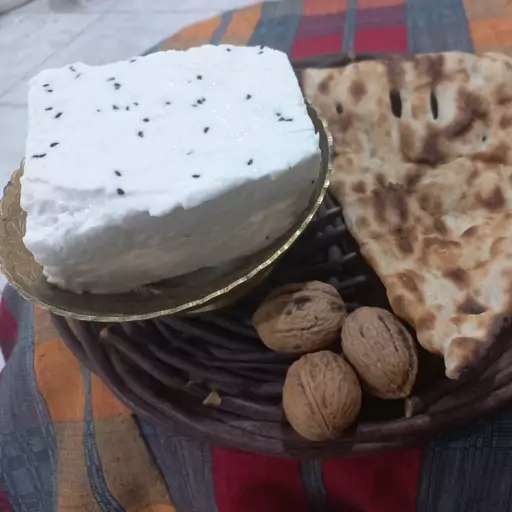 پنیرمحلی سیاه دانه خوش طعم1000گرم