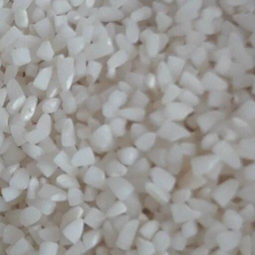 برنج لاشه طارم هاشمی سورت شده از تولید به مصرف در خدمت هم وطنهای گرامی 