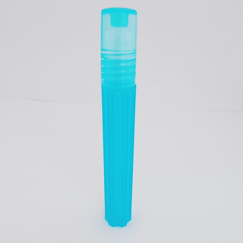 عطر  4 گرمی ظرف پلاستیکی غلطکی ویژه و درجه یک(انتخاب رایحه به دلخواه مشتری)