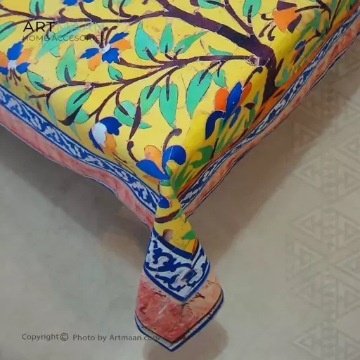 رومیزی مخمل  100x100 طرح کاشی درخت زرد با خط آرت مان