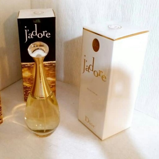 ادکلن اورجینال امارات دیور جادورDior J’adore، رایحه ملایم و شیرین