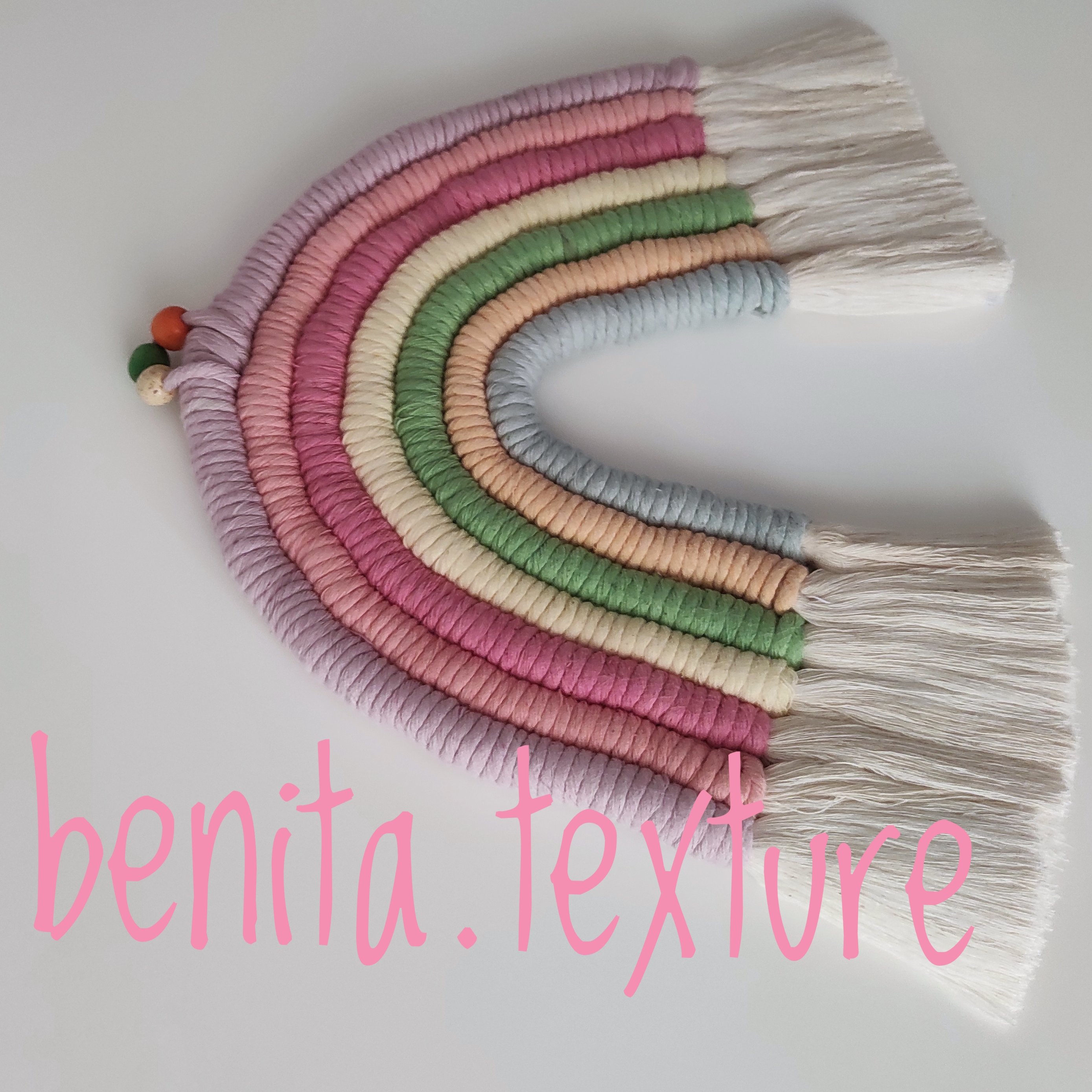 دیوارکوب رنگین کمان