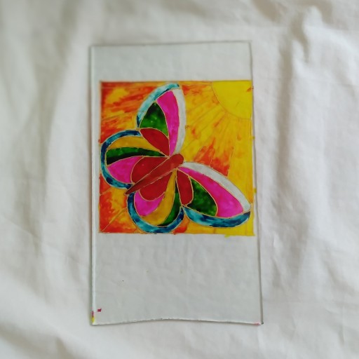 تابلوی ویترای طرح پروانه و خورشید
