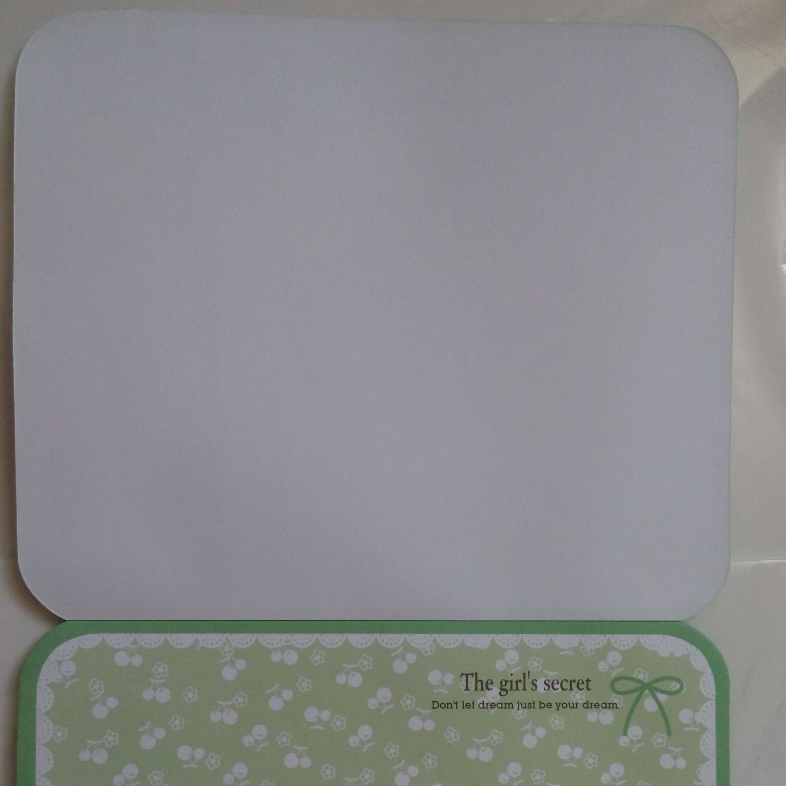 دفترچه یادداشت زیر ماوس