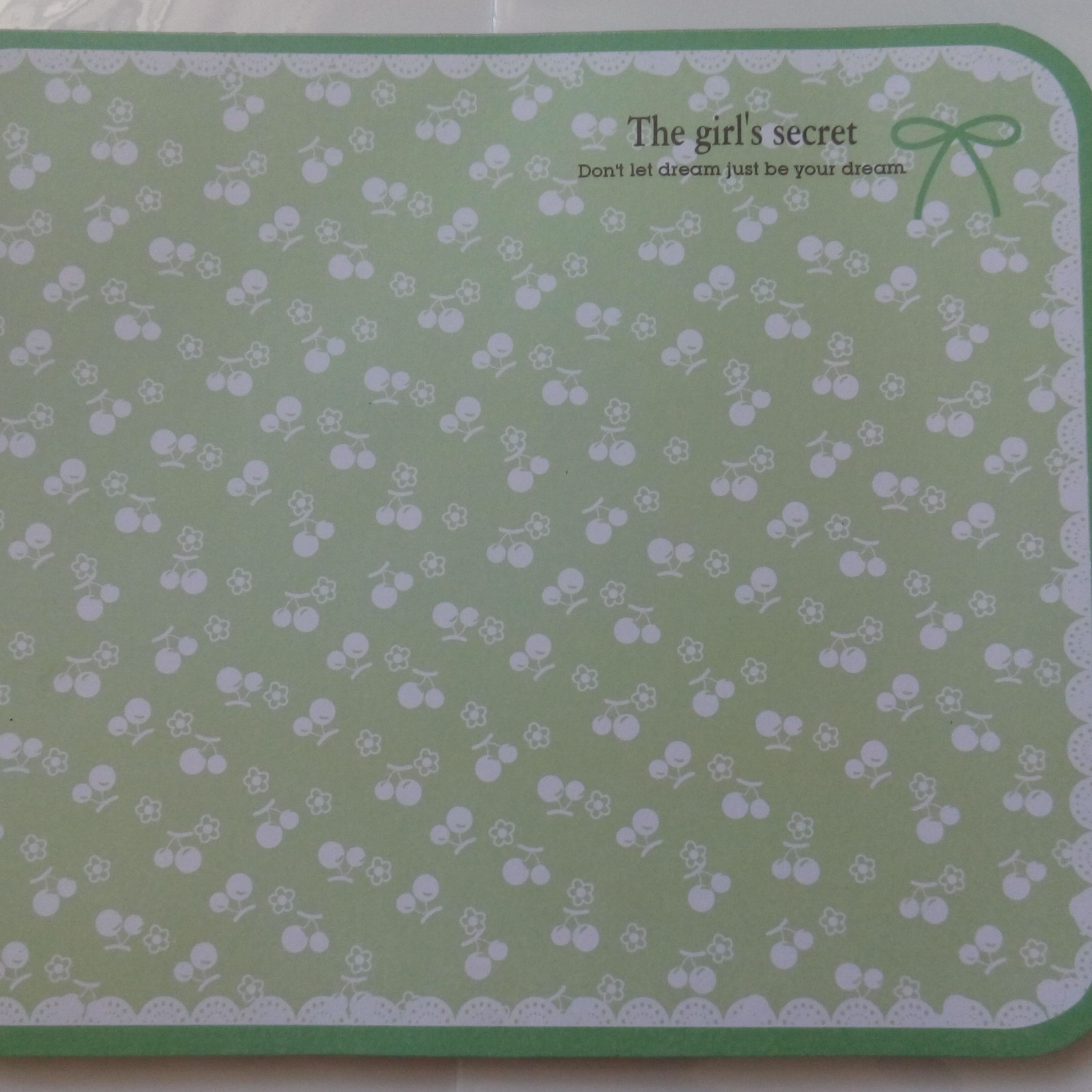 دفترچه یادداشت زیر ماوس