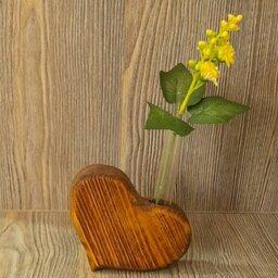 گلدان فانتزی چوبی طرح قلب   در دو رنک قهوه ای و رنگ طبیعی چوب سایز 10در10