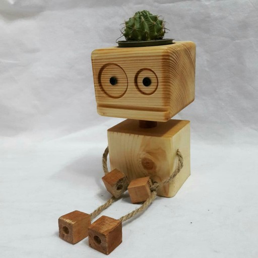 گلدان چوبی آدمکی مدل ربات