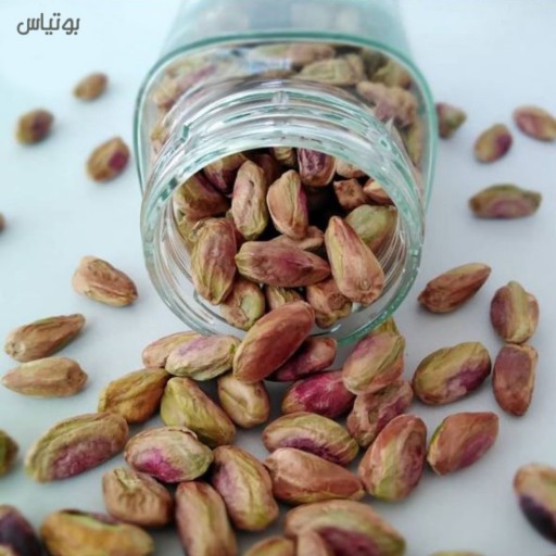 مغز پسته درجه یک تازه و اعلا درشت و سالم (نیم کیلویی )