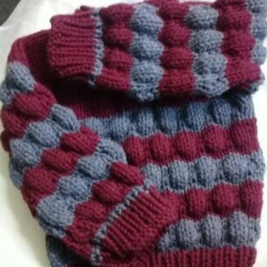 بلوز دودگمه دست بافت زرشکی وموشی