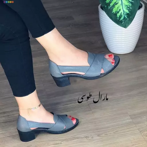 حراج کفش صندل  زنانه دخترانه  مدل مارال فقط سایز 39