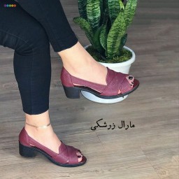 حراج  صندل کفش زنانه دخترانه تک سایز  36فقط زرشکی