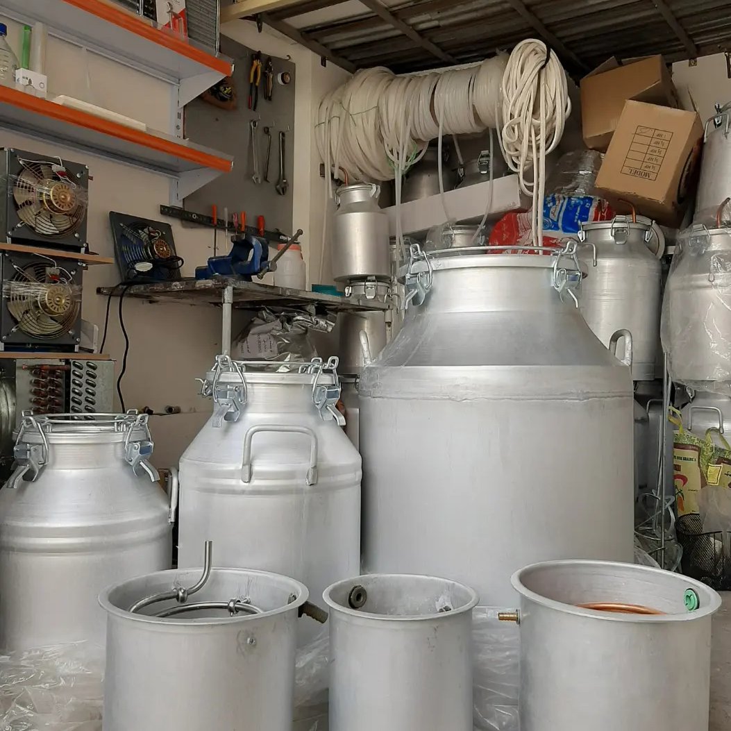 دیگ بیدون تقطیر گلابگیر و عرق چار چفت  175 لیتری  دو خروجی با شلنگ(پس کرایه)