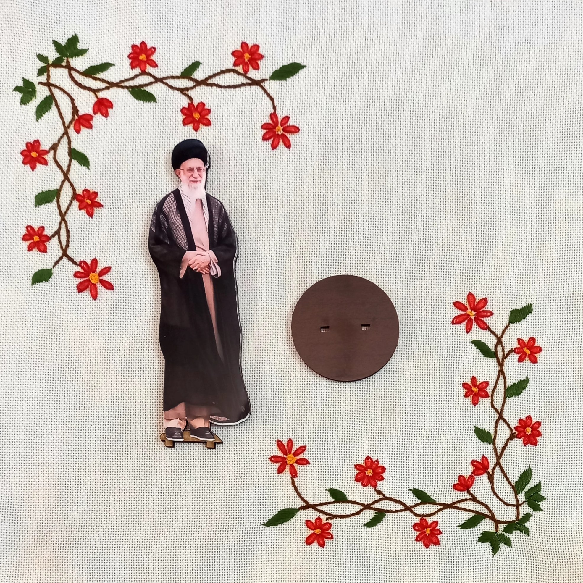 استند رومیزی چوبی تصویر رهبر ی و شهدا  