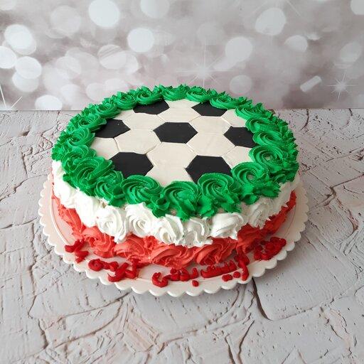 کیک تولد  فوتبالی پرچم ایران   کیک خامه ای تم فوتبالی ارسال پس کرایه 