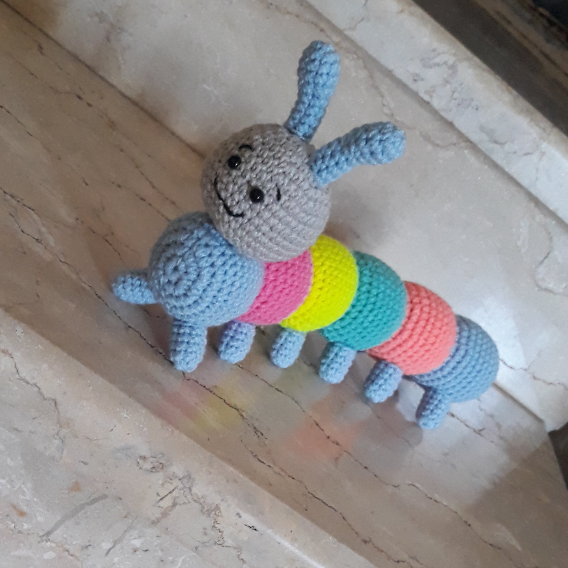 عروسک هزارپا بافتنی