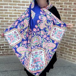 روسری خاص و تک با طرحی الهام گرفته از کاشیکاری مسجد نصیرالملک شیراز  