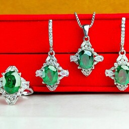 نیم ست جواهری فوق العاده زیبا توپاز سبز اصلی عیار نقره 925