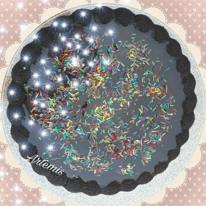 کیک عصرانه شکلاتی با سس شکلات