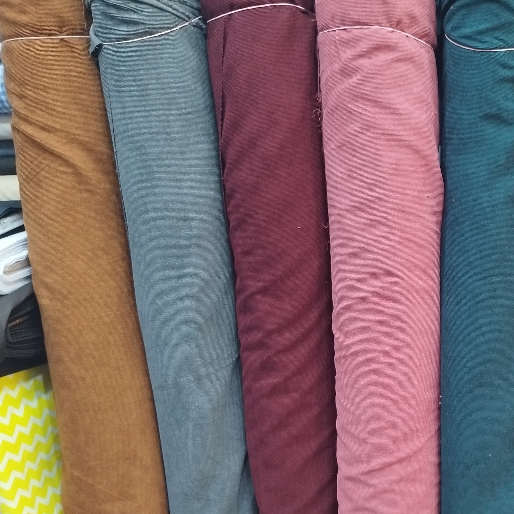 مخمل کبریتی ریز