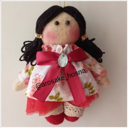آویز نمدی عروسک دختر قرمز پوش خوشگل