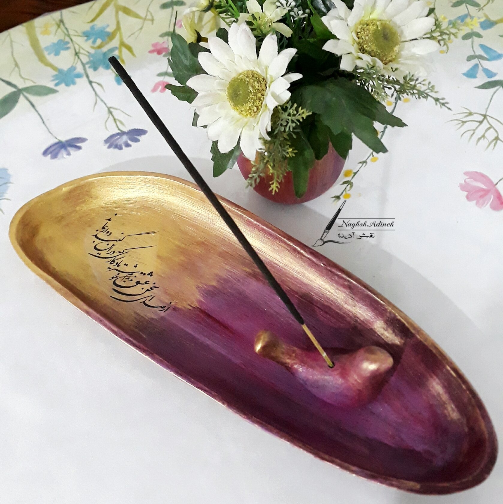 دکوری رومیزی، جاعودی و گلدان و سینی پتینه کاری، پس کرایه