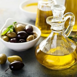 روغن زیتون بودار فرابکر تضمینی(1لیتری)