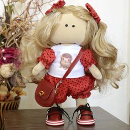 عروسک روسی دختر قرمز کیف دار دست و پا چرخشی