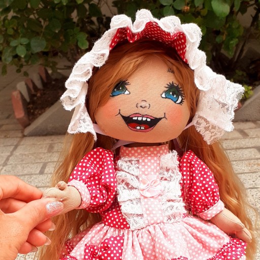 عروسک دست دوز پرنسس لباس خالخالی با موی بلوند