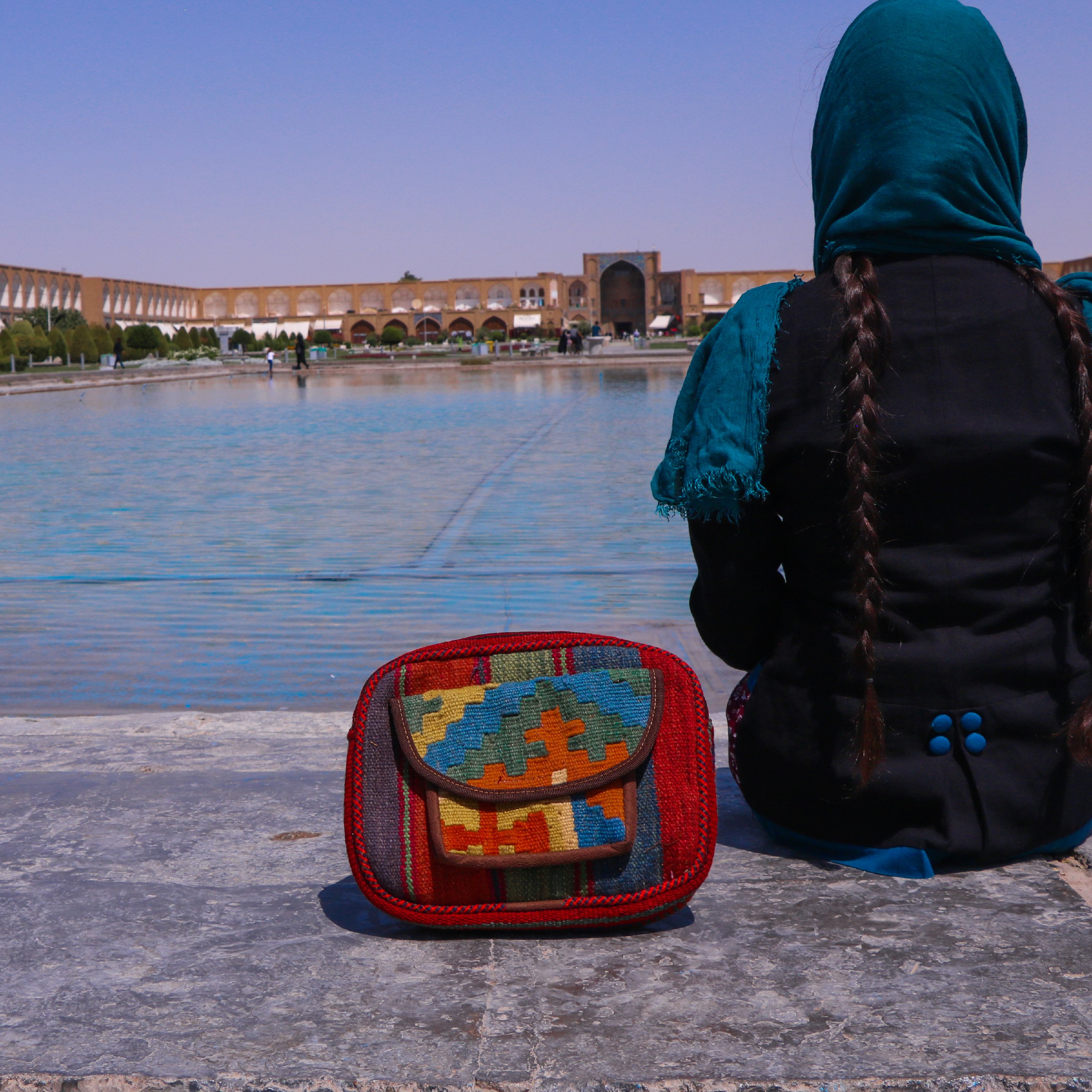 کیف دوشی گلیم جاجیم قشقایی