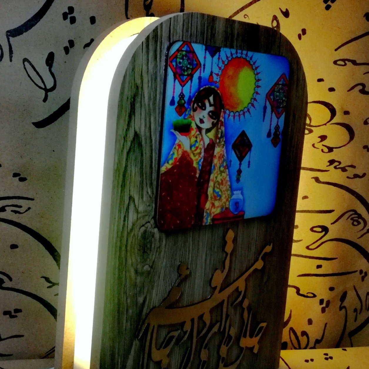  آباژور رومیزی چوبی 