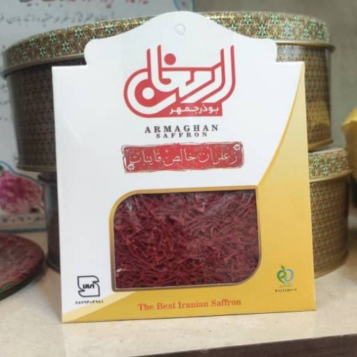 پک بیست و چهار عددی زعفران سرگل ممتاز یک مثقالی با برند ارمغان بوذرجمهر (تعداد 24 بسته یک مثقالی)دو عدد استند 12 تایی