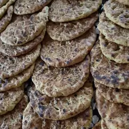 نان محلی (گرده ) کنجدی 