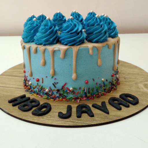 کیک تولد مدرن آبی