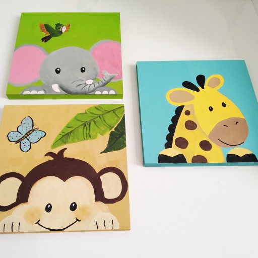 تابلوهای چوبی اتاق کودک با نقاشی کار دست طرح حیوانات جنگل