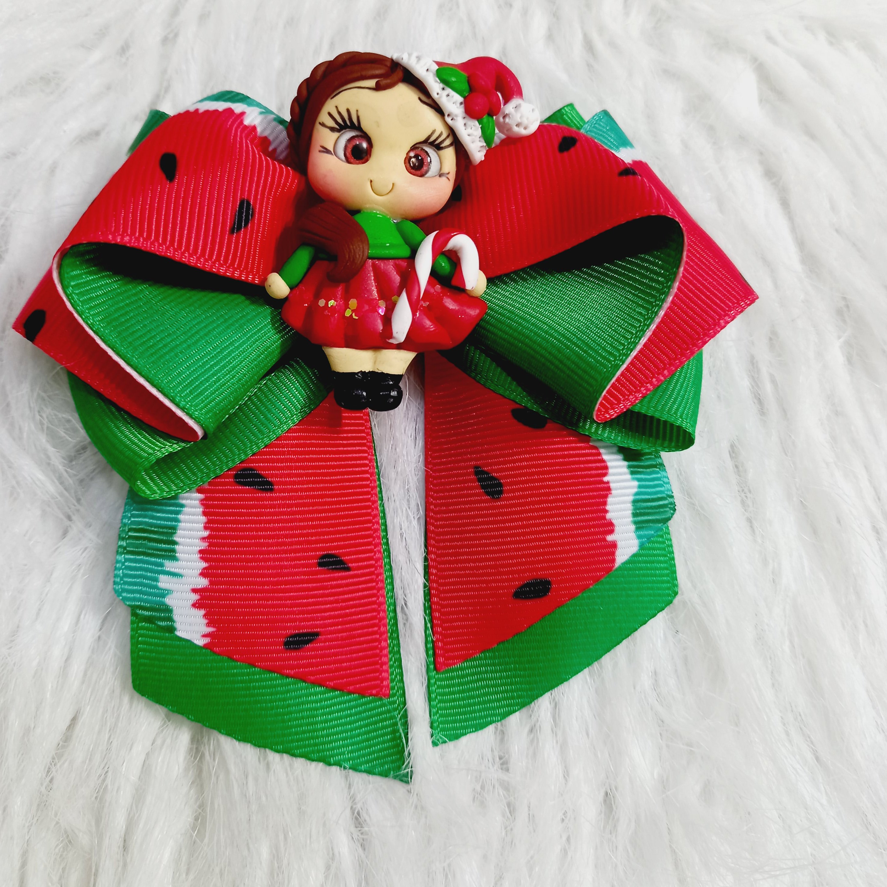 گلسر و کشمو یلدایی بسیار سبک ،کار دست،رنگبندی قابل تغییر میباشد