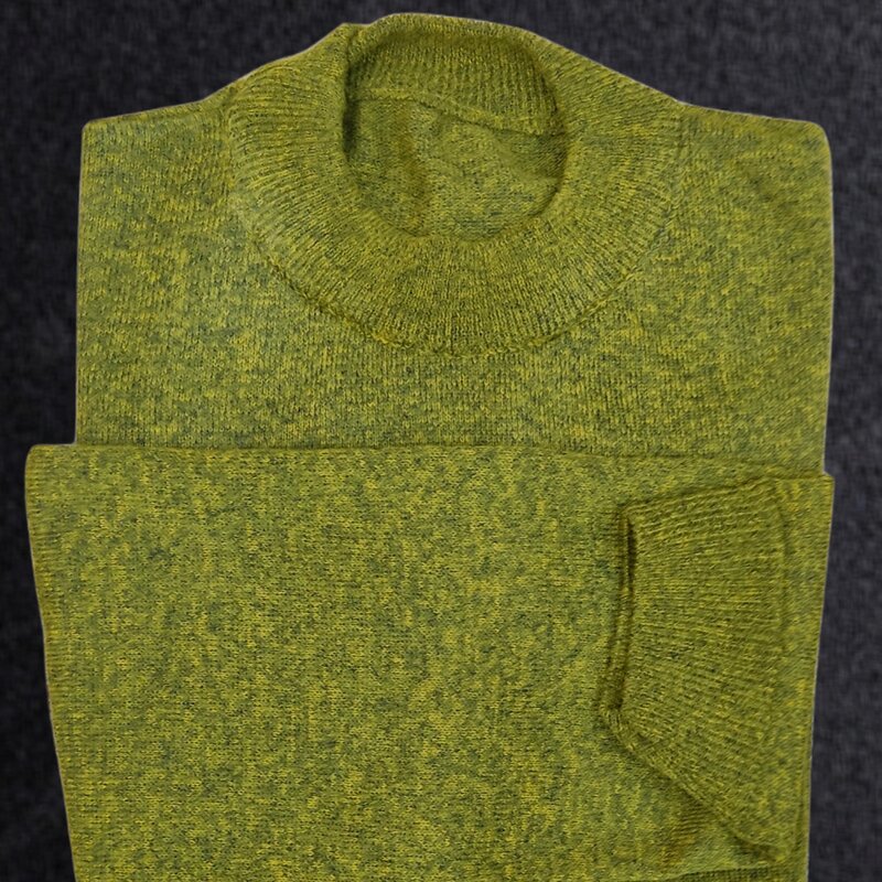 پلیور زمستانی مردانه بافتنی رنگ زیبای سبز حنایی  یقه گرد 5 سانتی رنگبندی کامل موجود است 