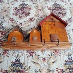 آویز کلید سه کلبه چوبی چوب صنوبر چوب افرا و ملچ جاکلیدی چوبی دستساز چوبکده بیدسفید