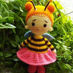 عروسک بافتنی دختر زنبوری