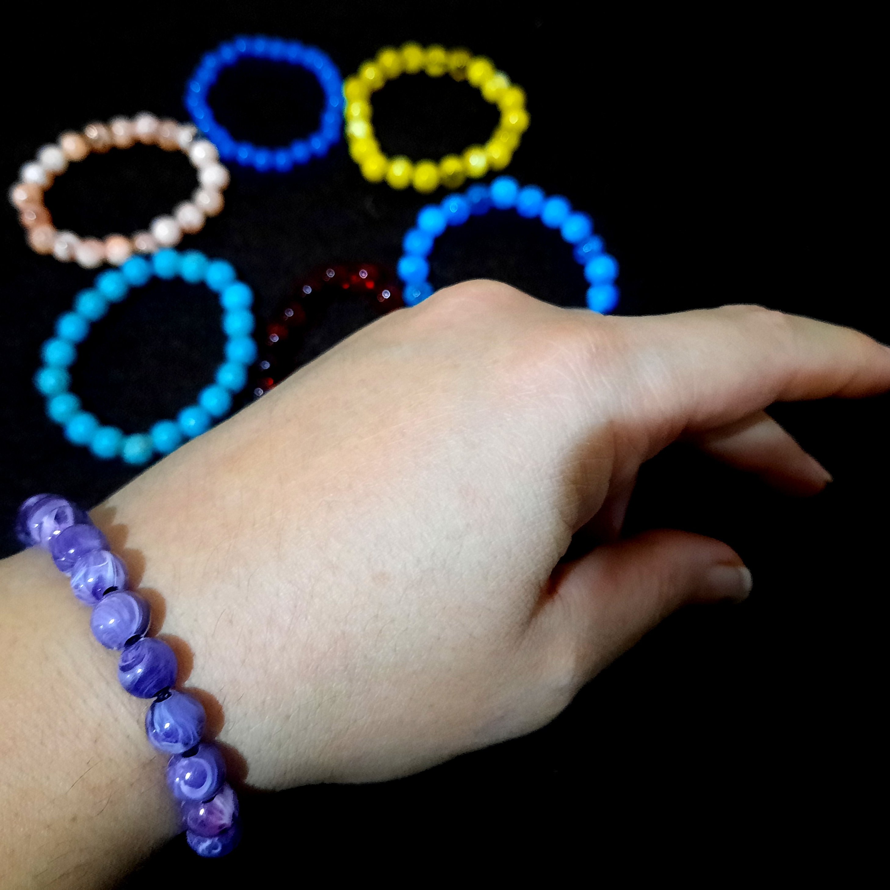 پک 10عددی دستبندهای  رنکی رنگی جذاب و دلبر  ( گیفت)