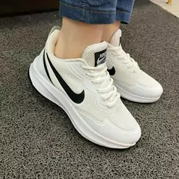 کتونی نایک زوم مشکی سفید لژدار زنانه دخترانه کفش ونس اسپرت اسپورت نایکی NIKE لژ دار شیک رانینگ ورزشی سبک راحت طبی راحتی