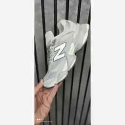 کفش نیو بالانس 9060 ساخت کشور ویتنام. new balance 9060