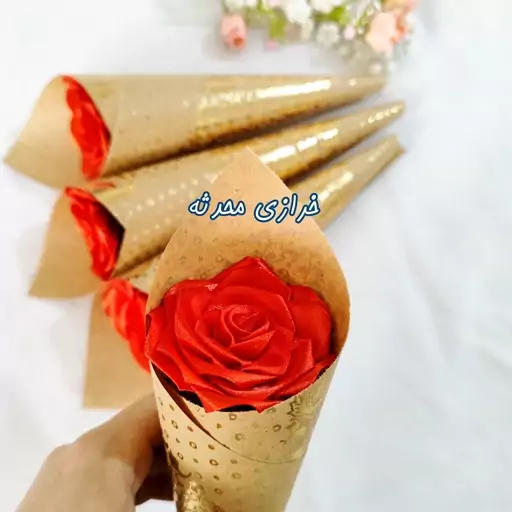 شاخه گل رز مصنوعی گل روبانی زیبا دارای رنگ بندی جذاب(دونه ای)