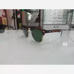 عینک آفتابی فوق حرفه ای و زیبای ری بن RayBan