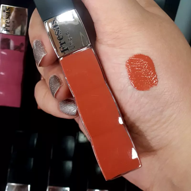 رژ لب مایع فرساس مخملی و بادوام شماره519