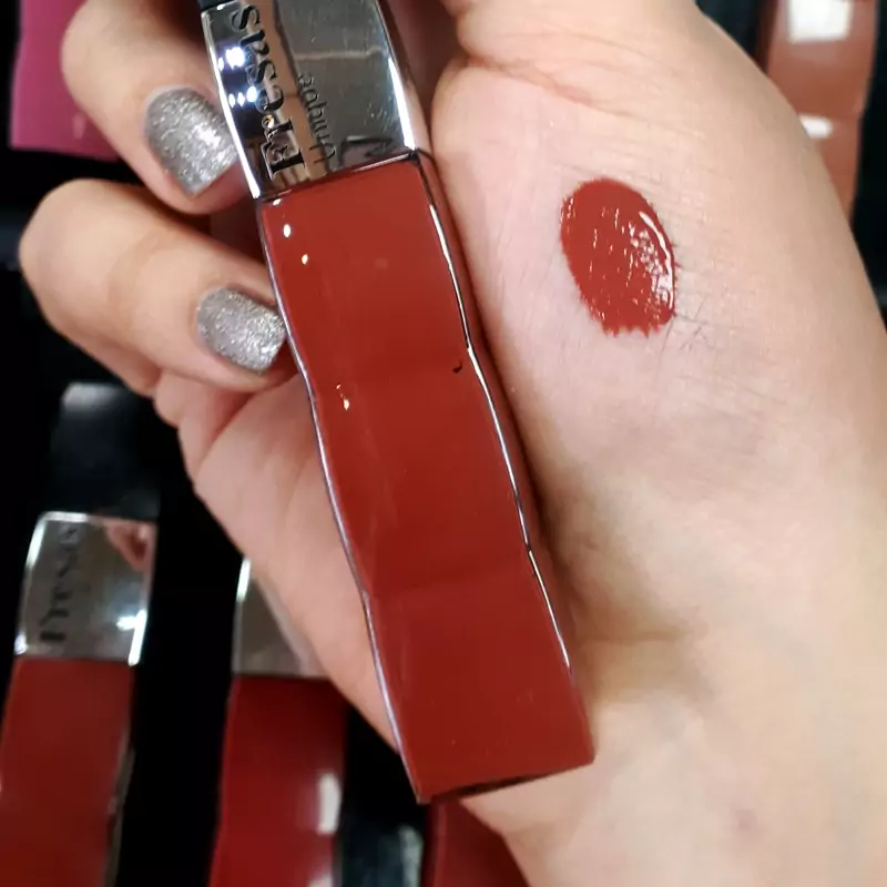رژ لب مایع فرساس مخملی و بادوام شماره531