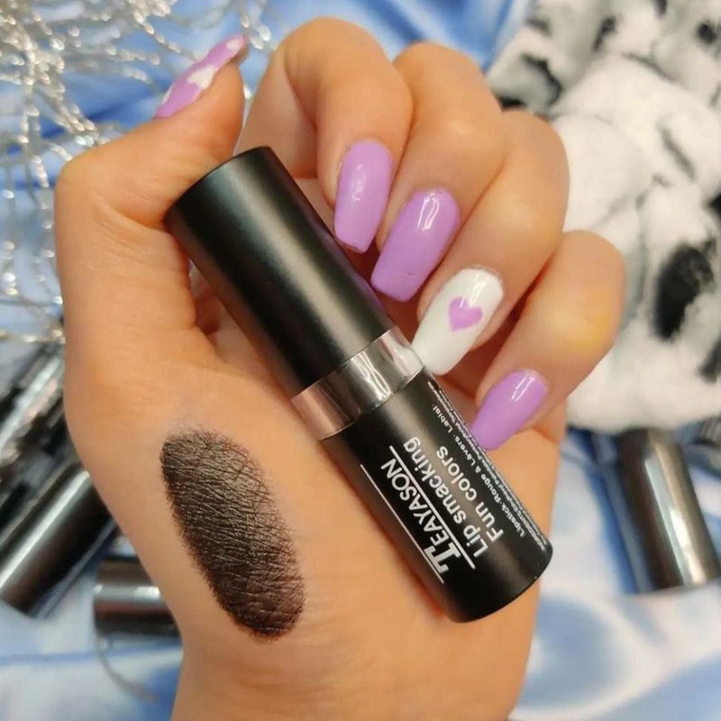 رژ لب جامد مشکی گنگ