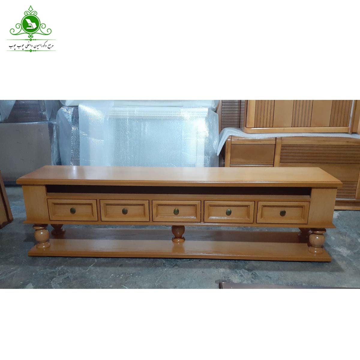 میز تلویزیون MDF روکش چوب مدل کسری (پرداخت کرایه پس از تحویل)