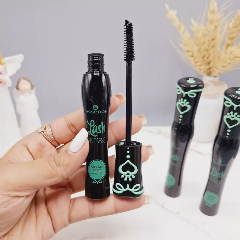 ریمل پرنسسی اسنس essenc (پوکه سبز)