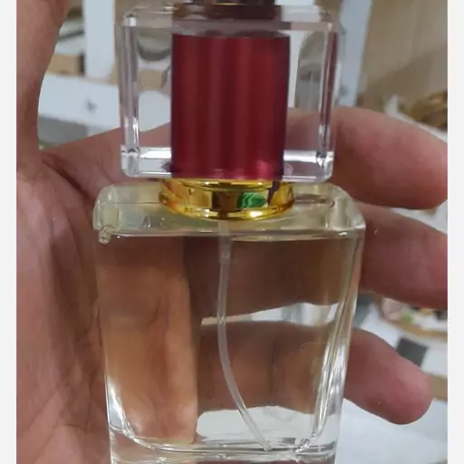 عطر زنانه با غلظت بالا