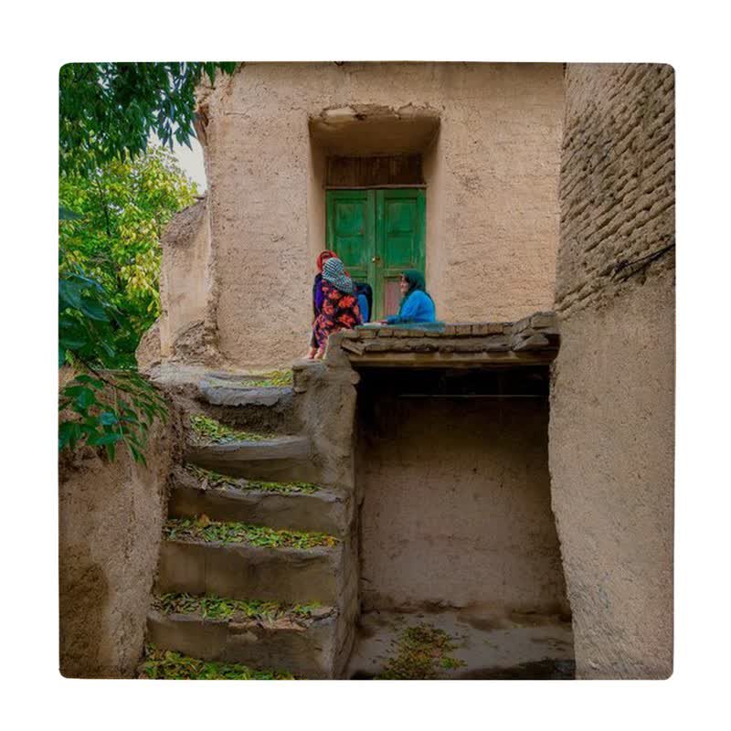 کاشی طرح خانه و زنان روستایی مدل لوحی کد 2357